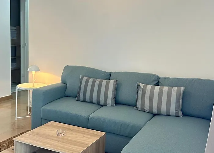 Rosa Tea Massa (Tuscany)